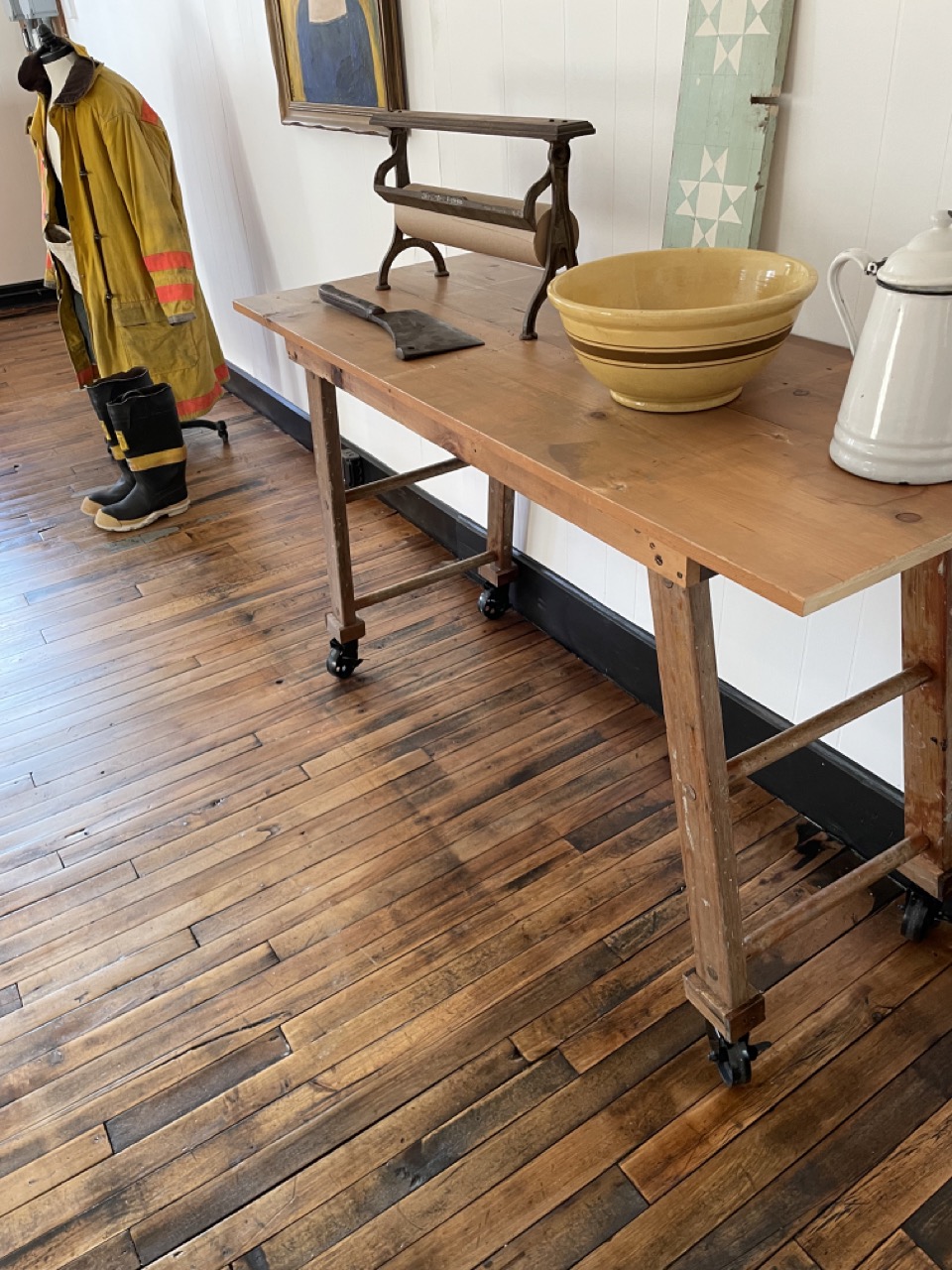 Mill-Store-Gallery-Shopping-Retail-Bennington Vermont-10