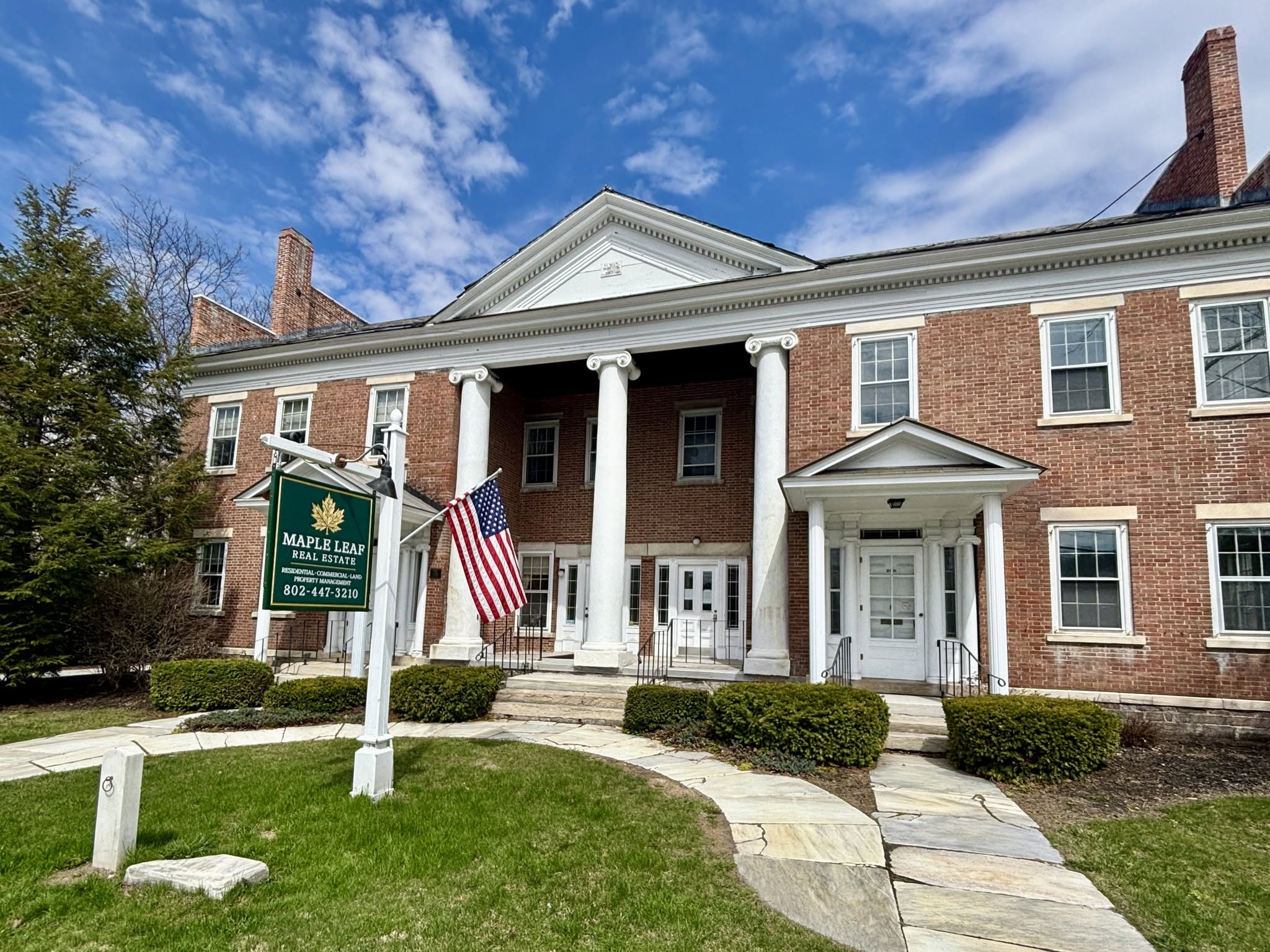 Maple Leaf Real estate bennington vermont